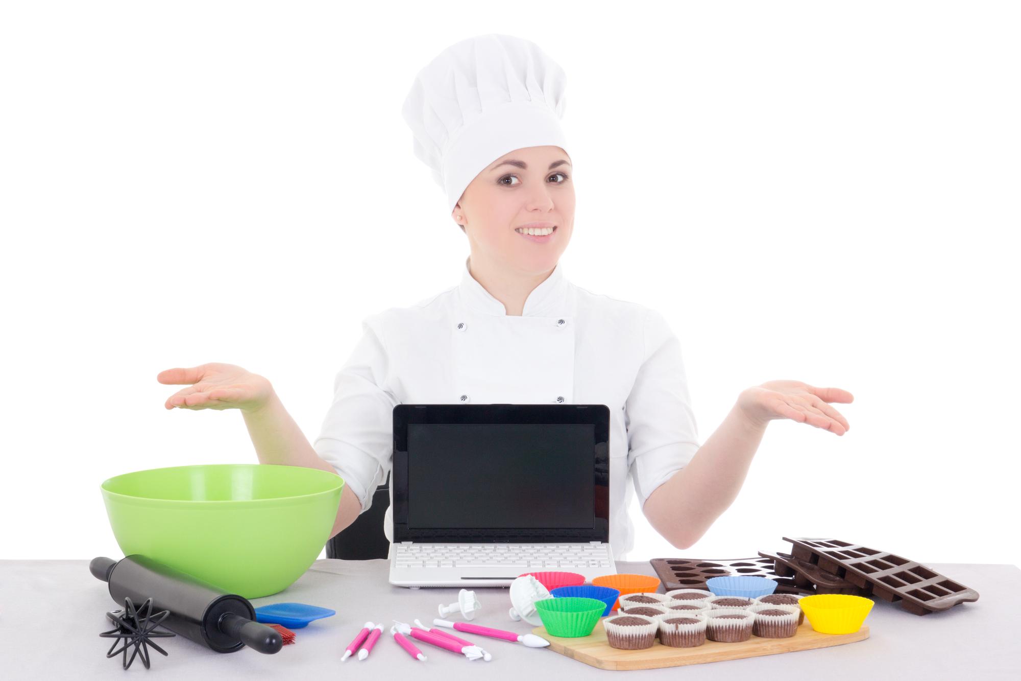 Compact collage: online lesson, plated dish, instructor notes